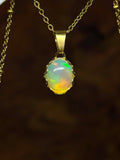 Magnolia ketting goud